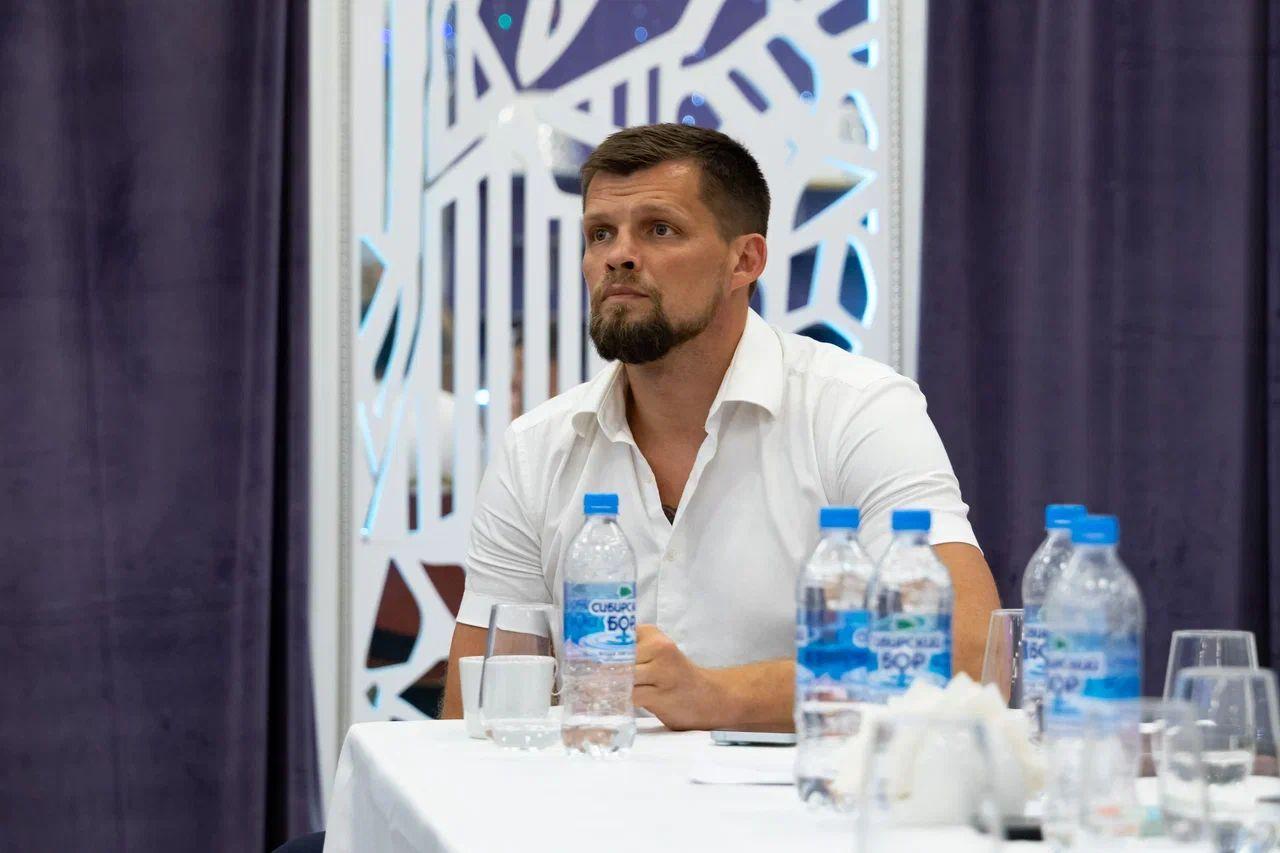 Фото Десятки новосибирских семей оплатили строительство коттеджей, но остались без жилья 5